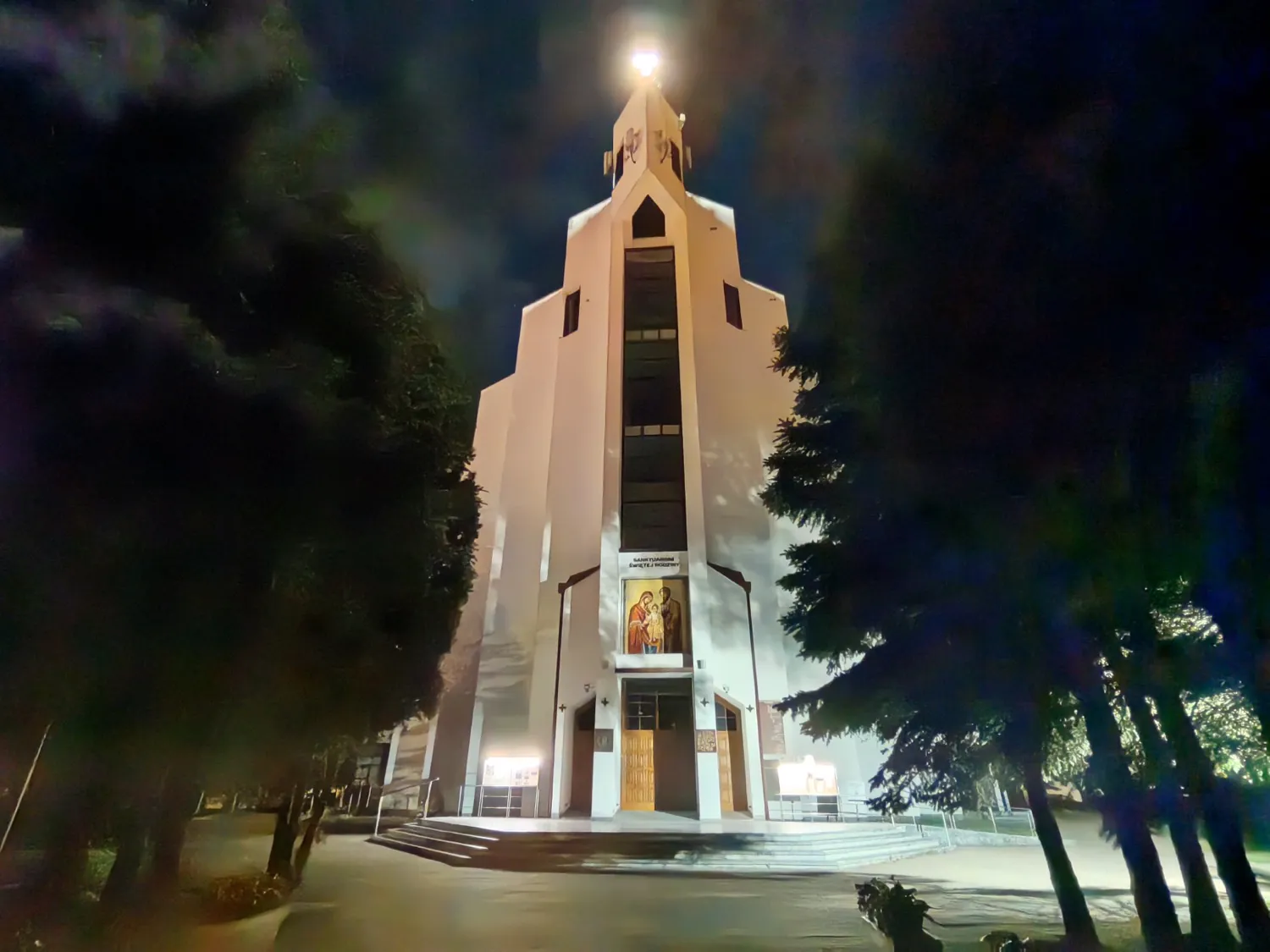Nova 11 Pro night photo