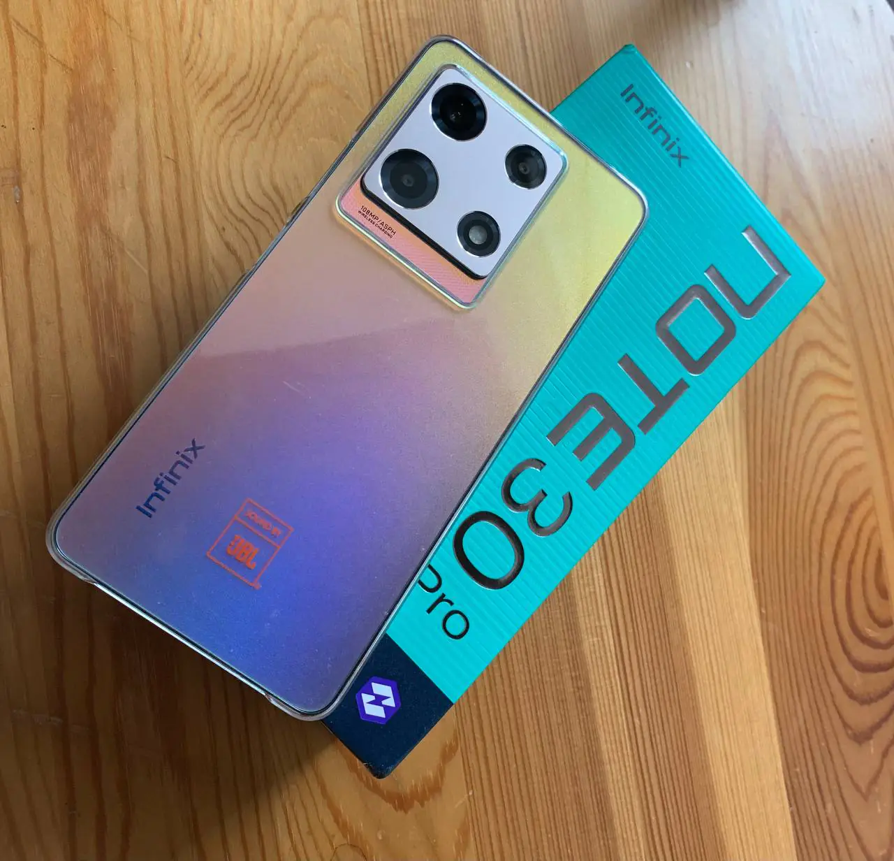 Infinix NOTE 30 Pro set