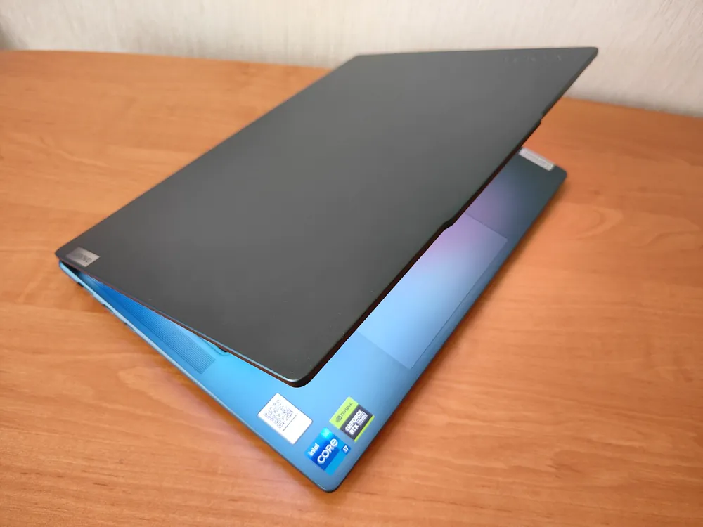 Lenovo Yoga Pro 7
