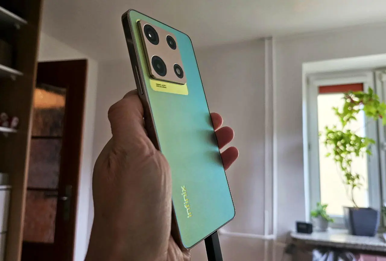 Infinix NOTE 30 Pro