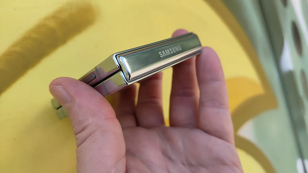 Samsung Galaxy Flip5