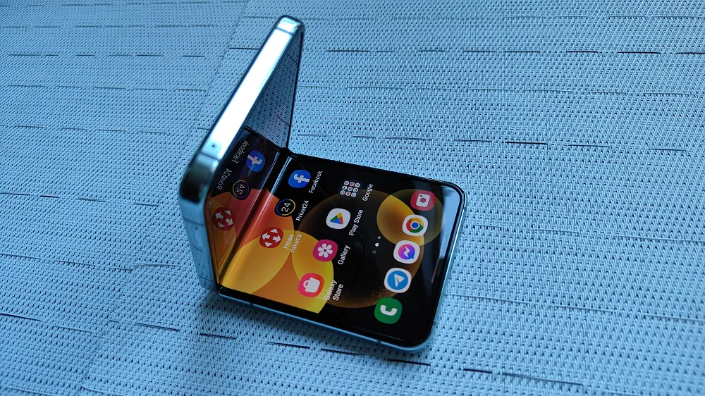 Samsung Galaxy Flip5