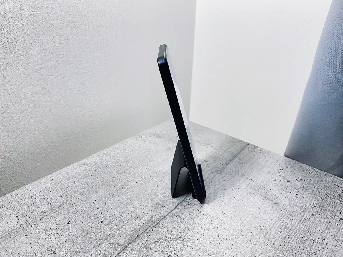 ZTE Blade V40 Design