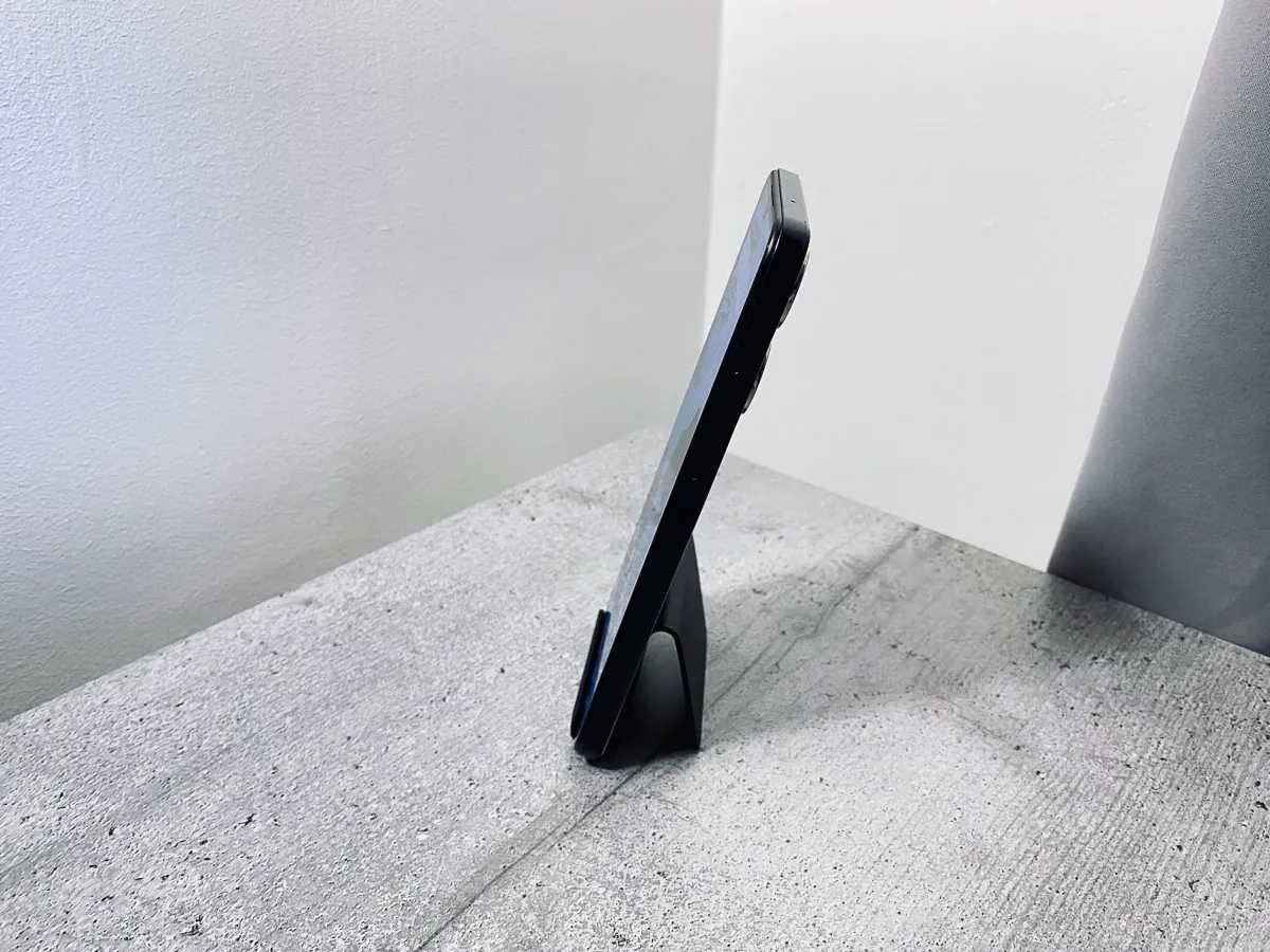 ZTE Blade V40 Design