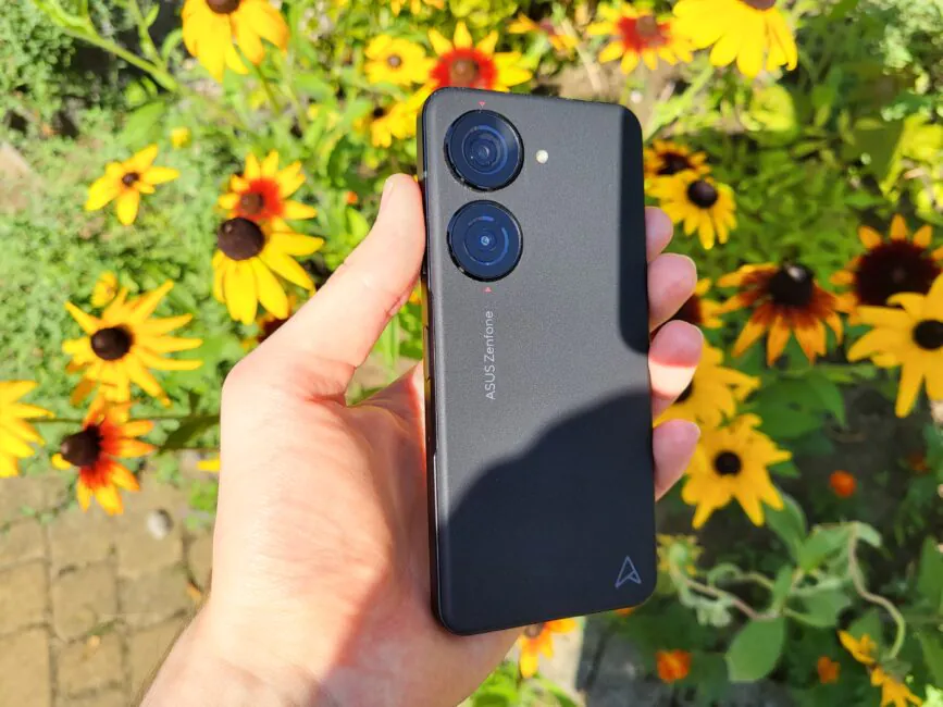 ASUS Zenfone 10