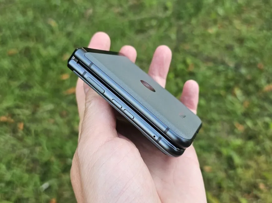 Motorola razr 40