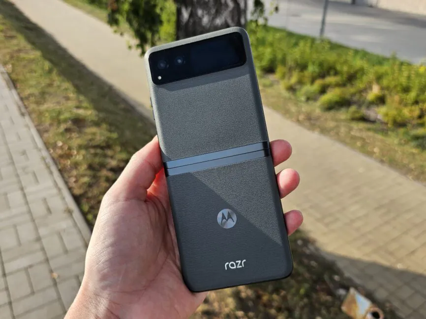 Motorola razr 40