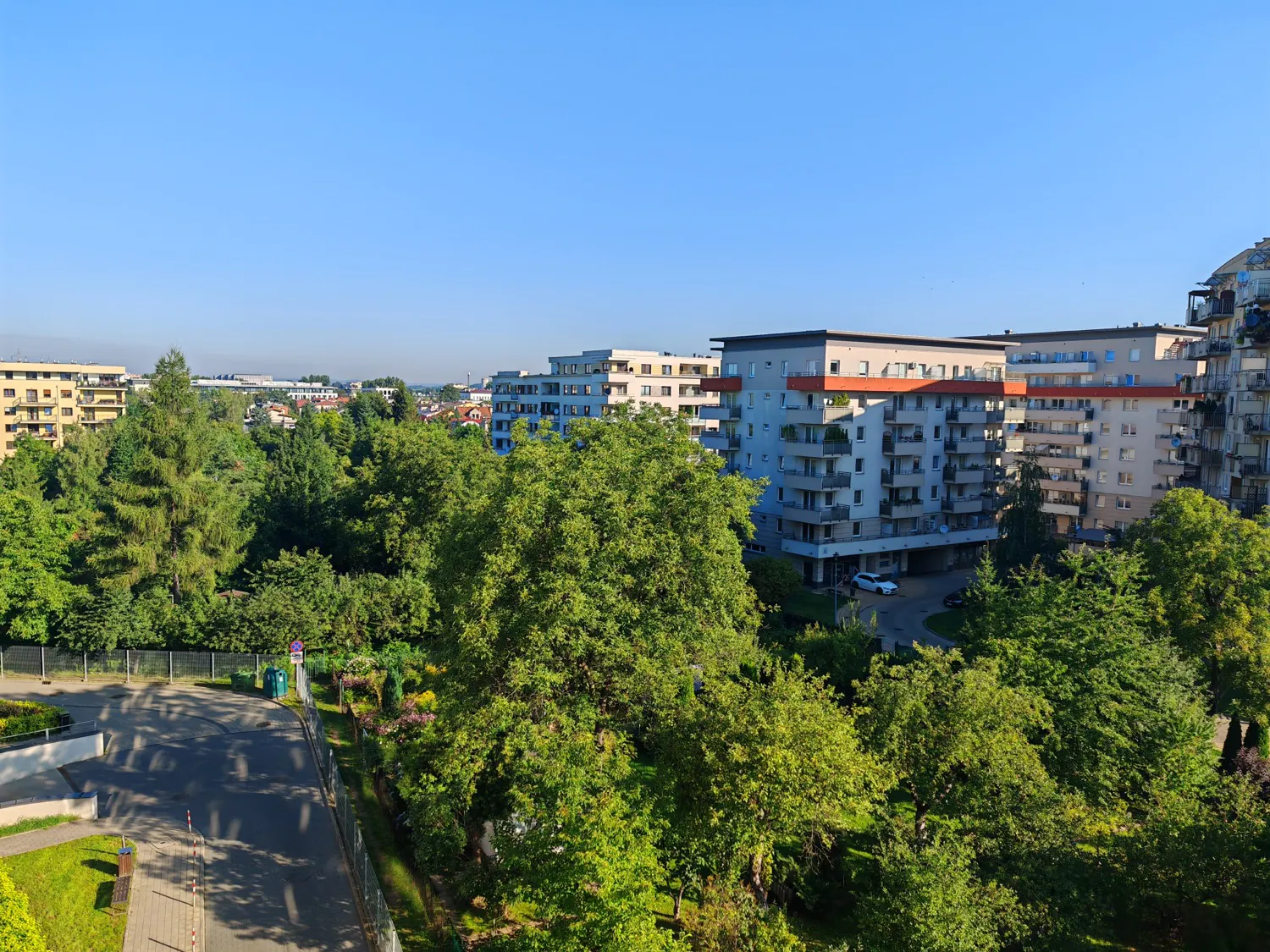 HONOR Magic5 Pro photo