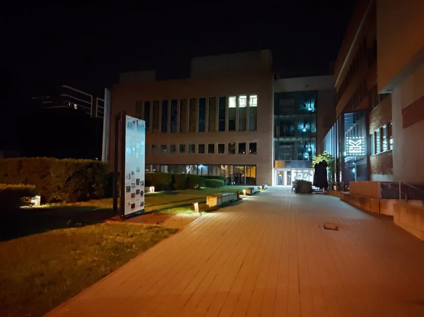 Asus Zenfone 10 photo