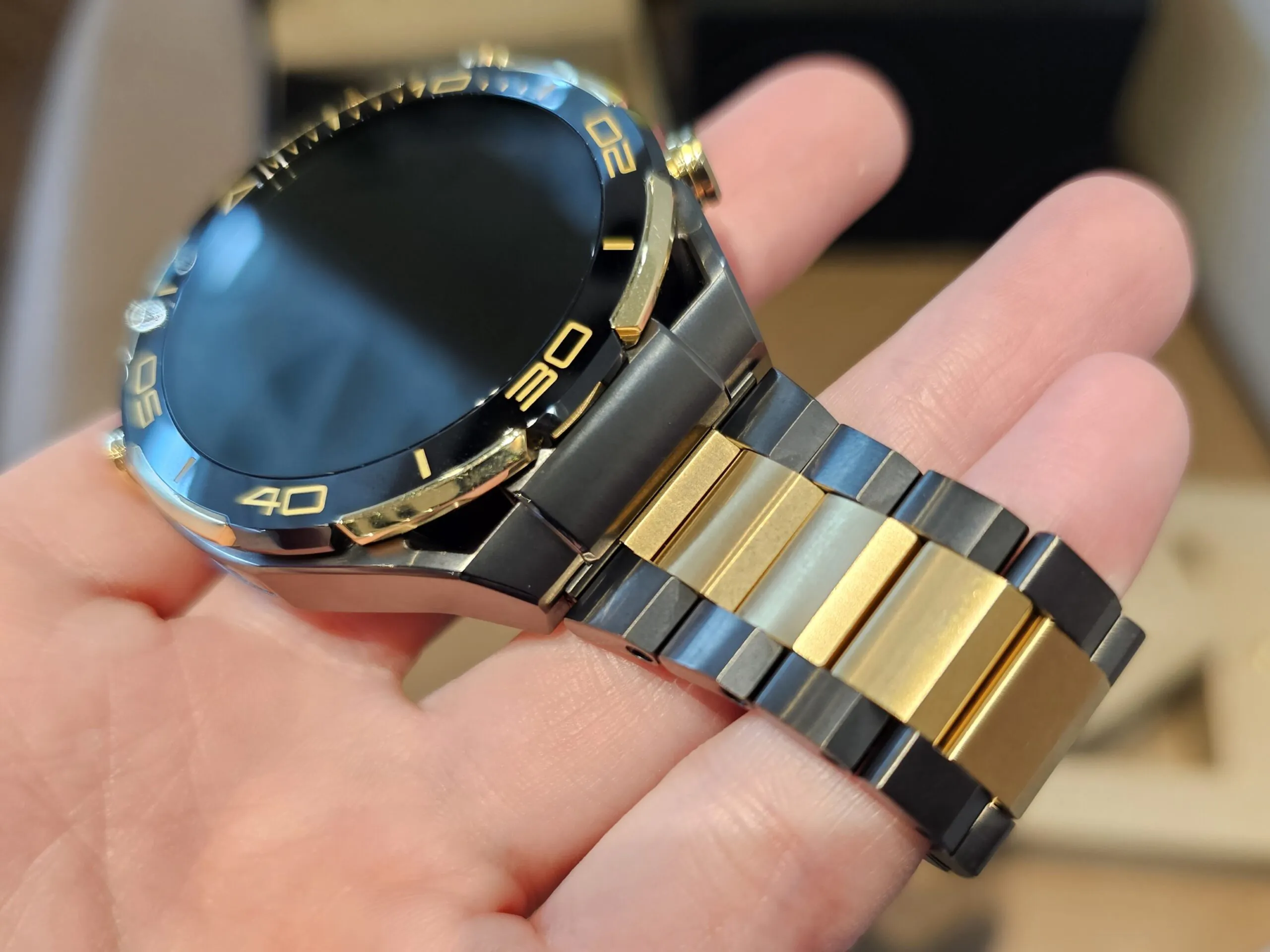 Huawei Watch Ultimate Design