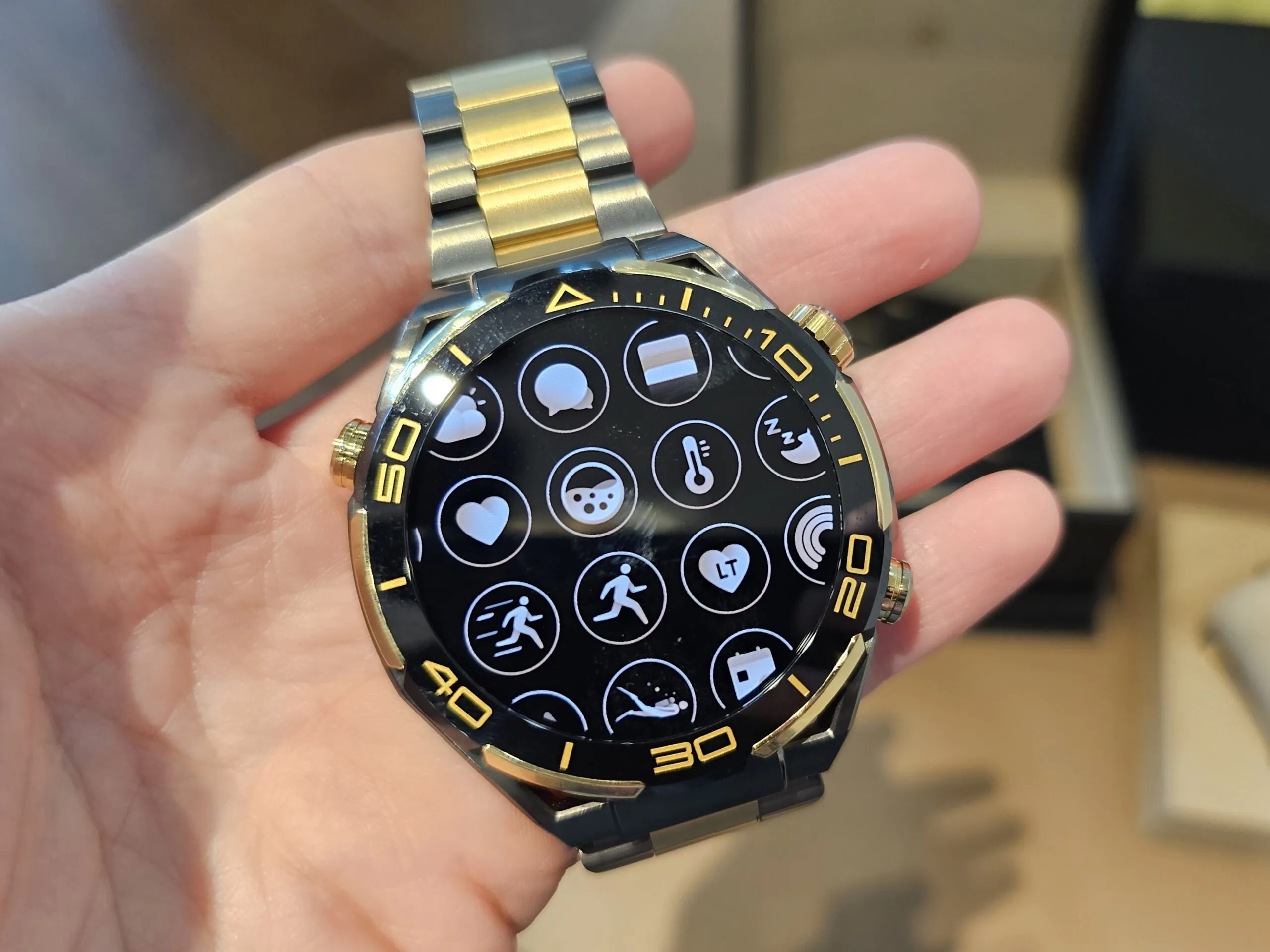 Huawei Watch Ultimate Design