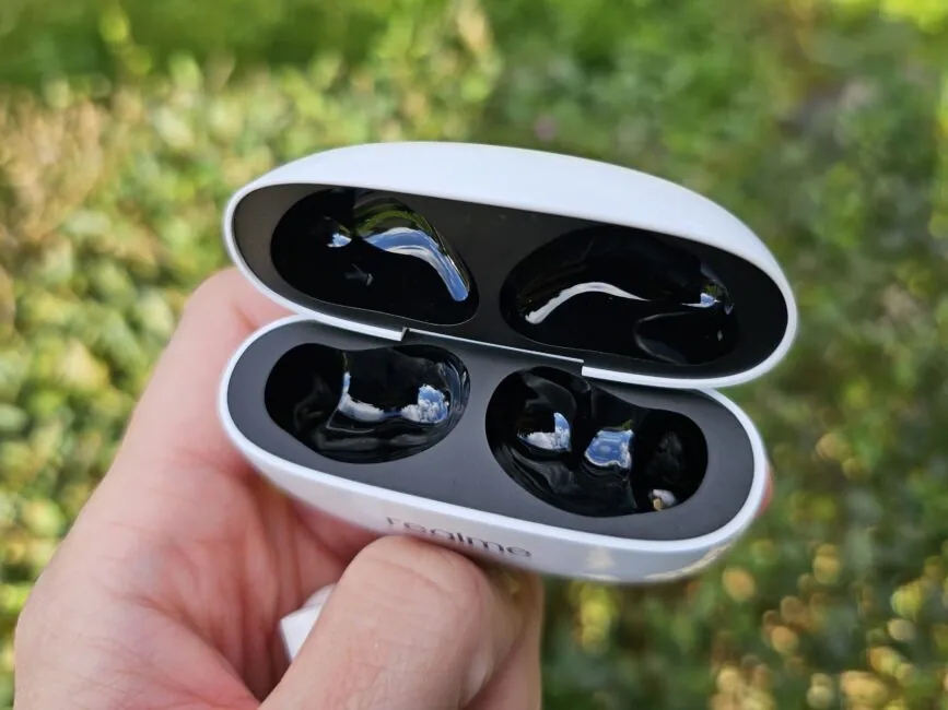 realme 芽空气5