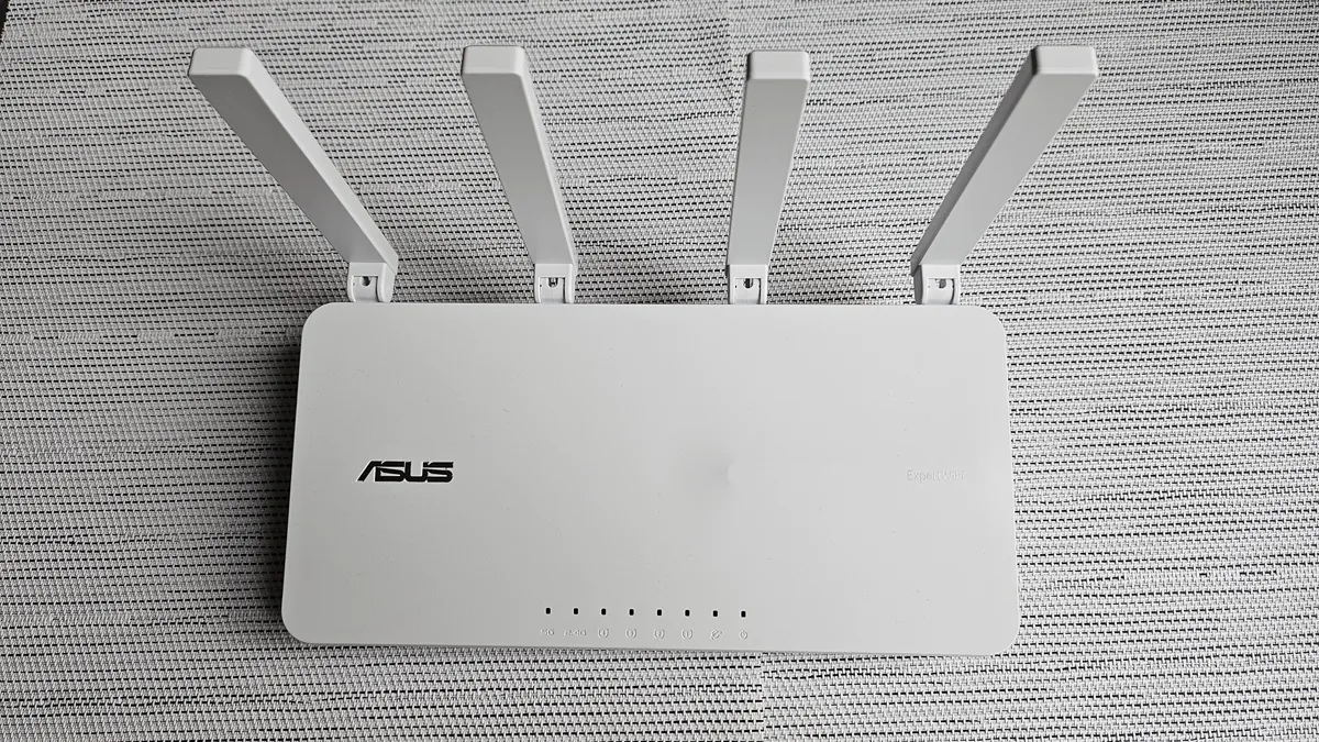 ASUS WiFi ผู้เชี่ยวชาญ EBR63