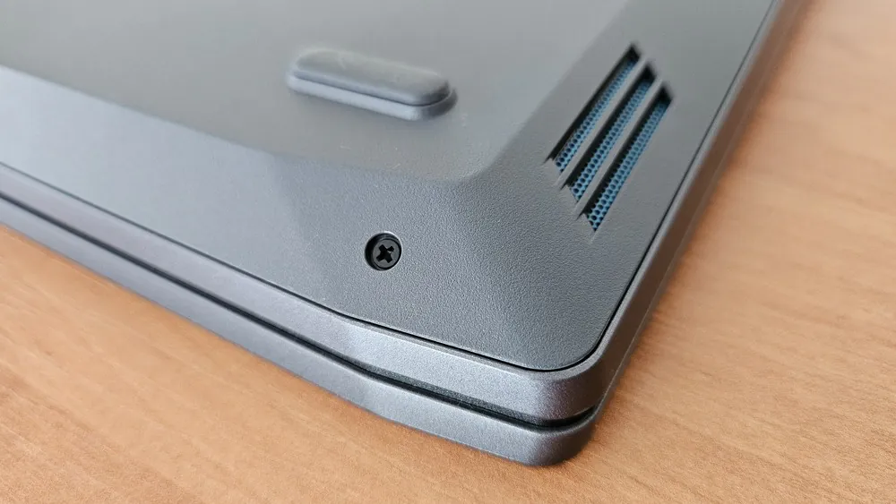 Lenovo LOQ 16