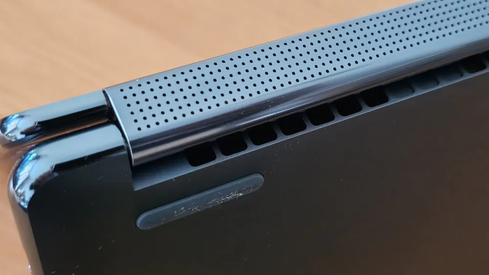 Lenovo Yoga Book 9