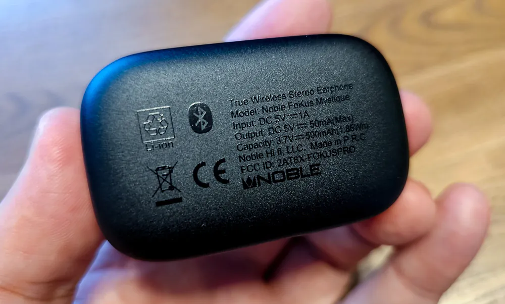 Noble Audio FoKus Mystique Charging Case