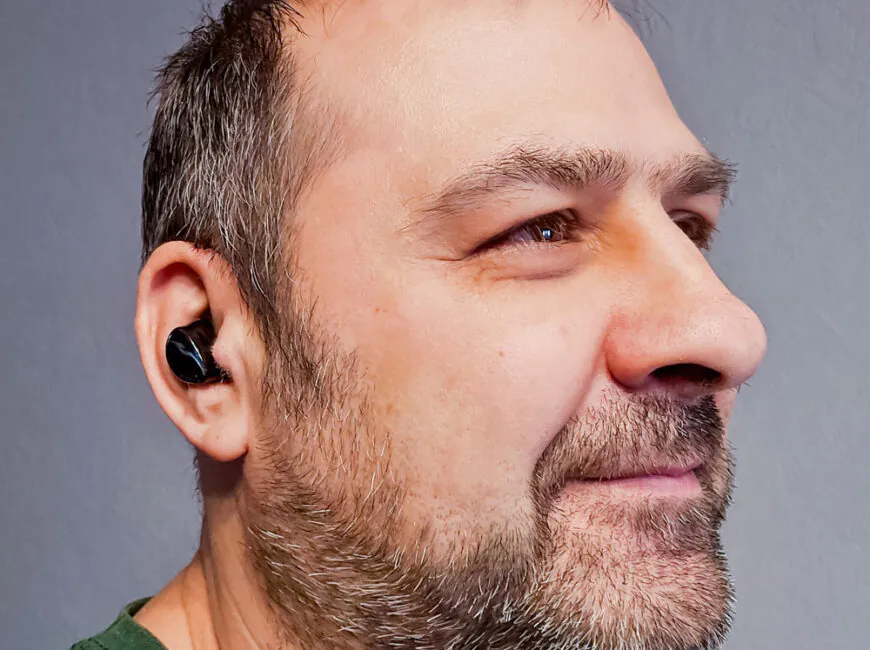 Noble Audio FoKus Mystique In Use