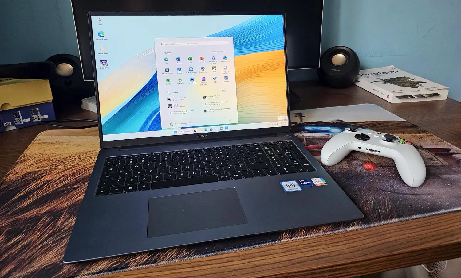 MateBook-D16