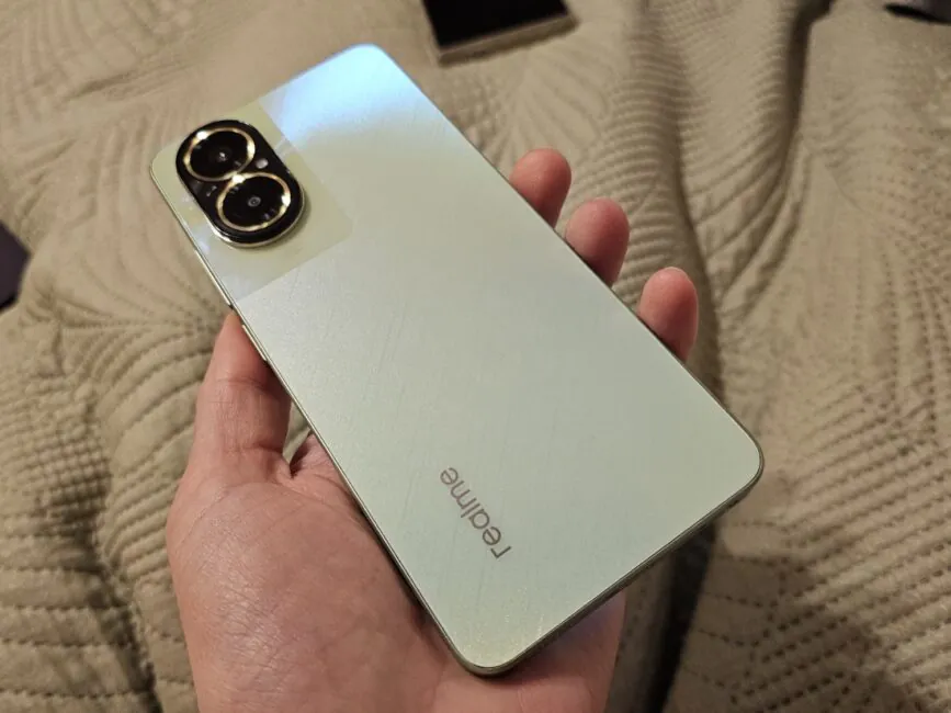 realme C67