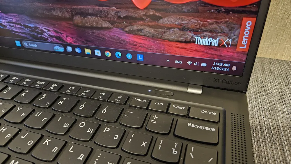 Lenovo ThinkPad X1 Carbon Gen 11"