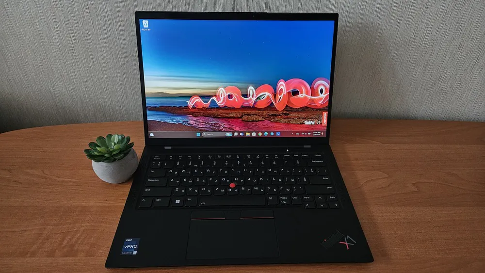 Lenovo ThinkPad X1 Carbon Gen 11"