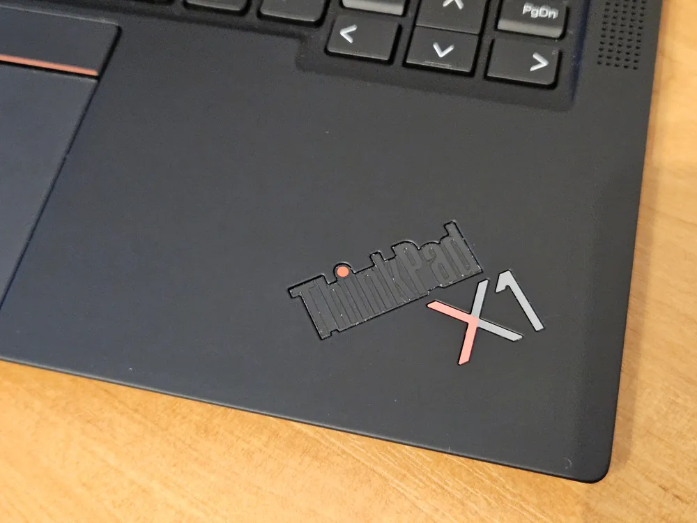 Lenovo ThinkPad X1 Carbon Gen 11"