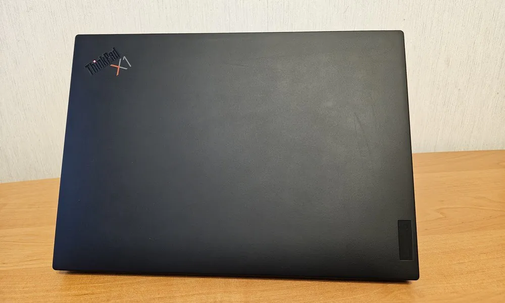 Lenovo ThinkPad X1 Carbon Gen 11"