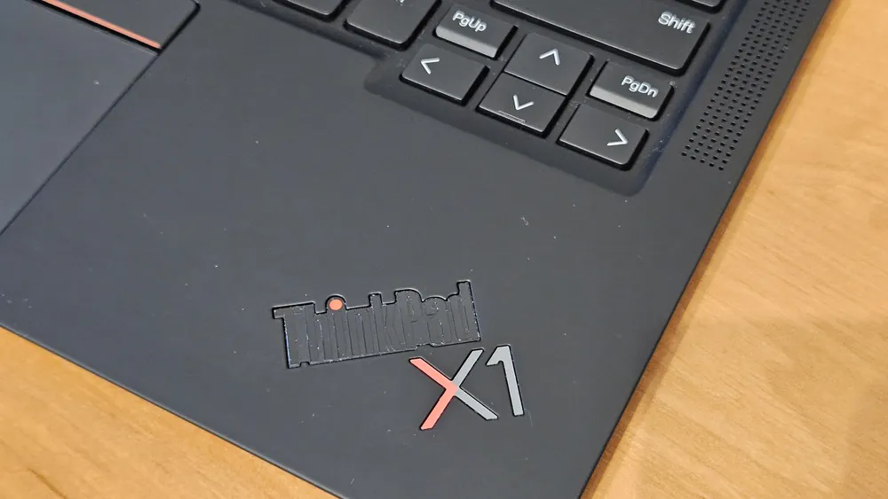 Lenovo ThinkPad X1 Carbon Gen 11"
