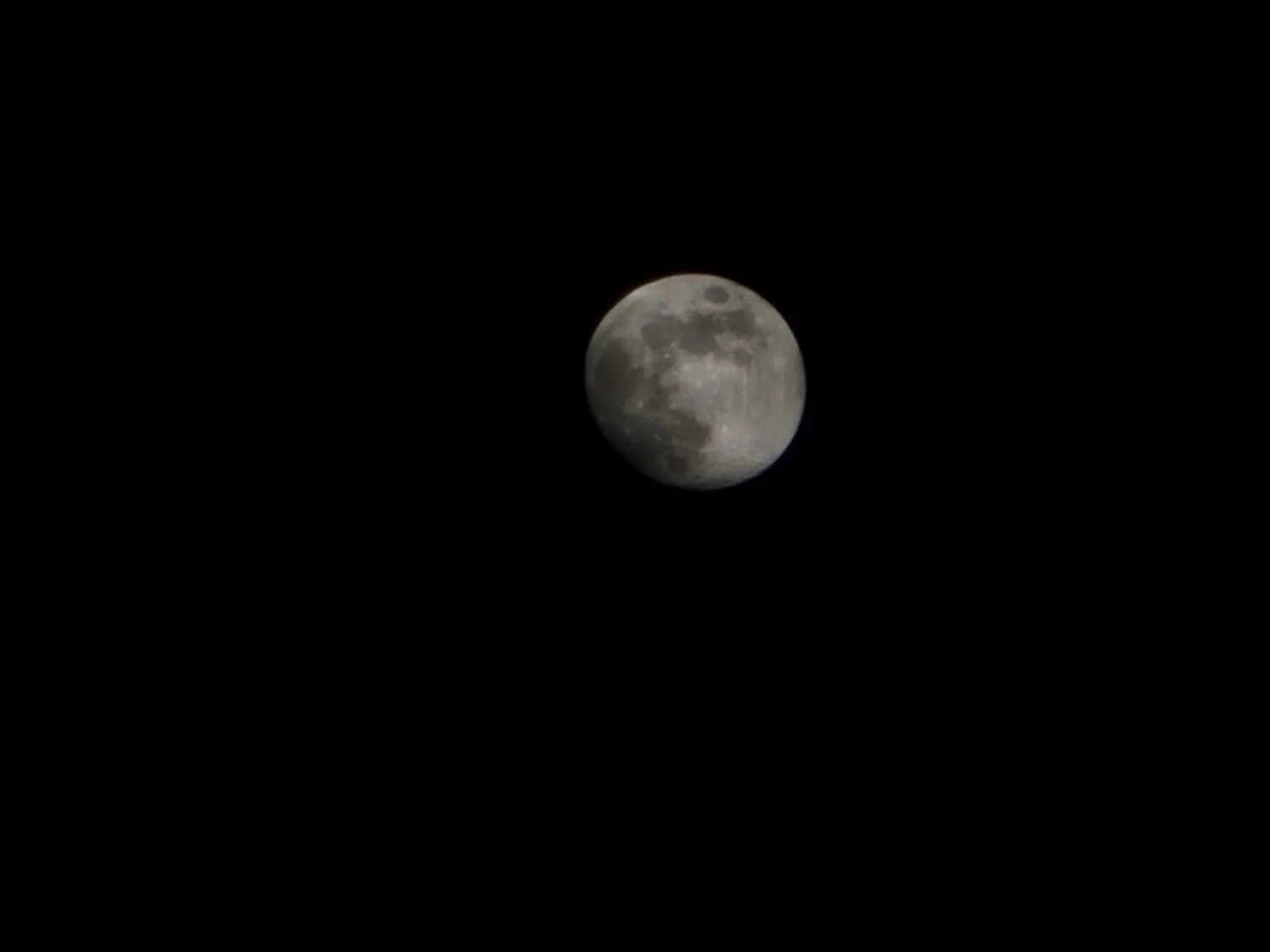 S24 ultra moon photo