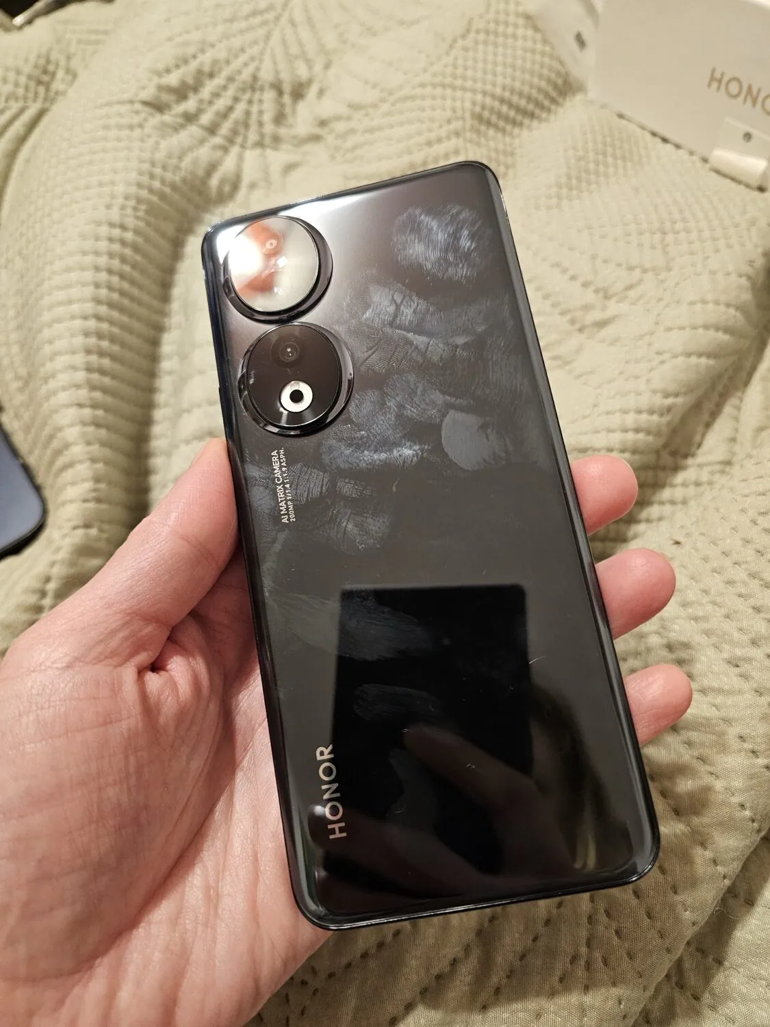 Honor 90