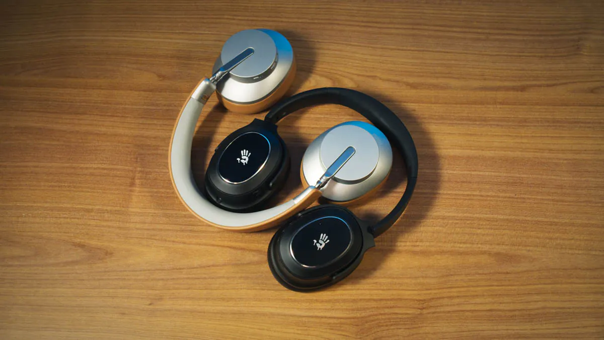 Bloody M320 and MH390 Headphones Review