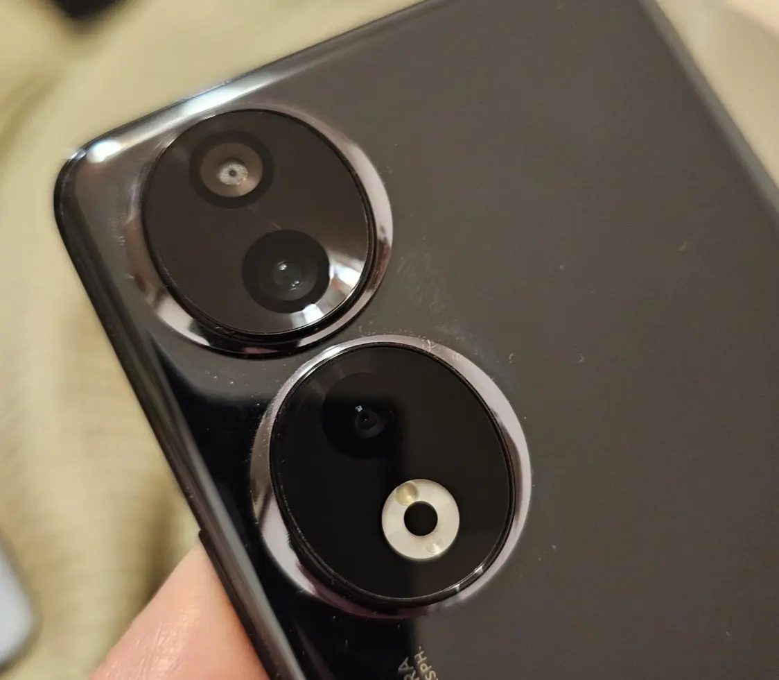 Honor 90