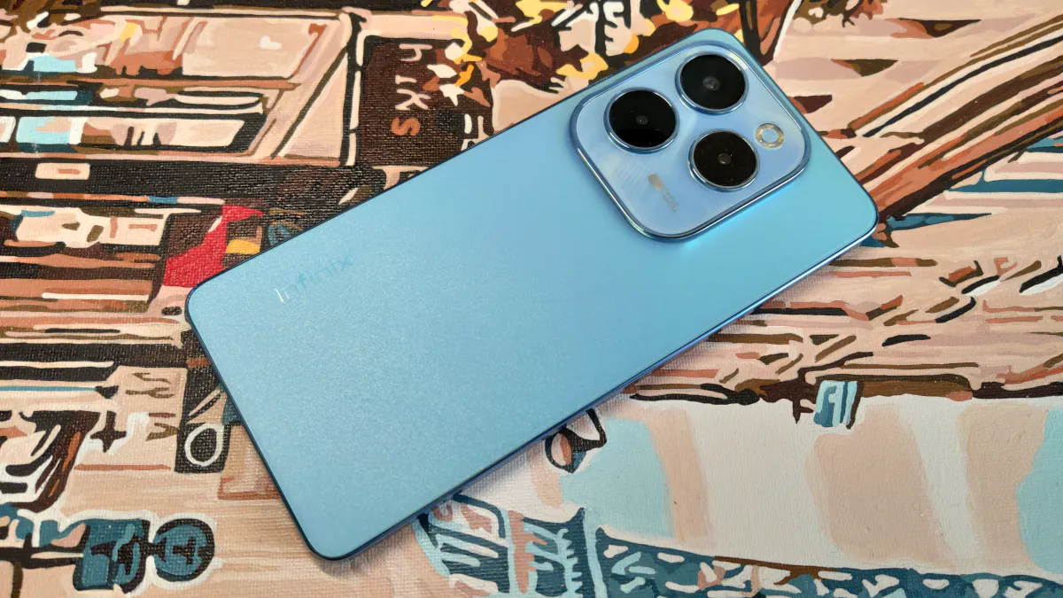 Infinix HOT 40