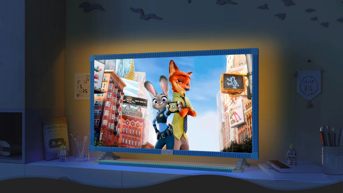 Обзор телевизора для детской комнаты KIVI KidsTV: дизайн Brick-style, ночник и защитное стекло