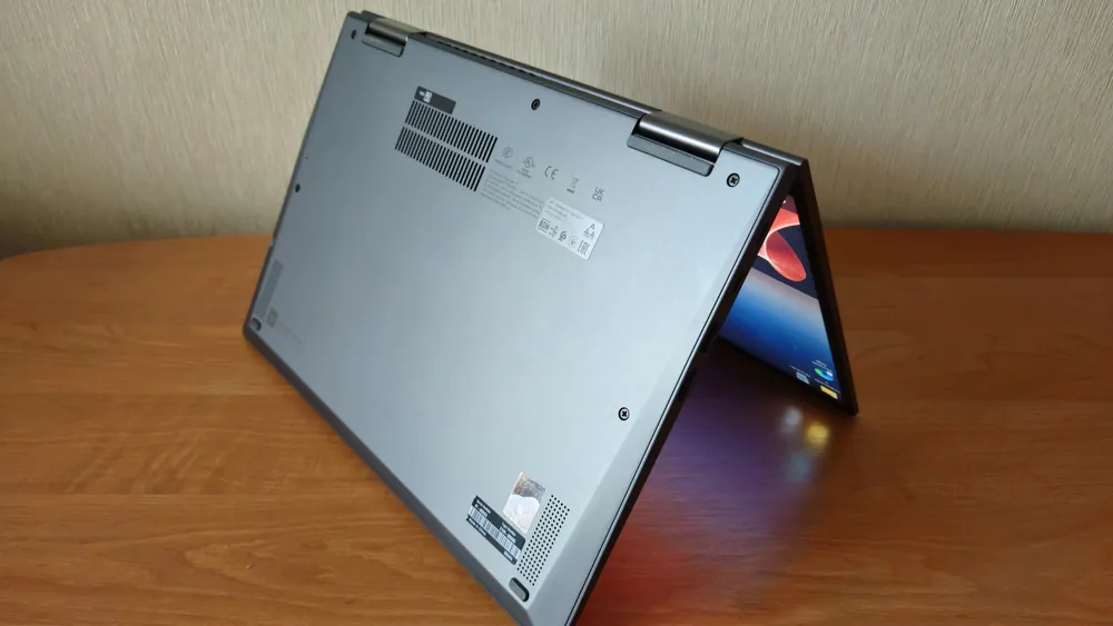 Lenovo ThinkPad X 1 Yoga Gen 8