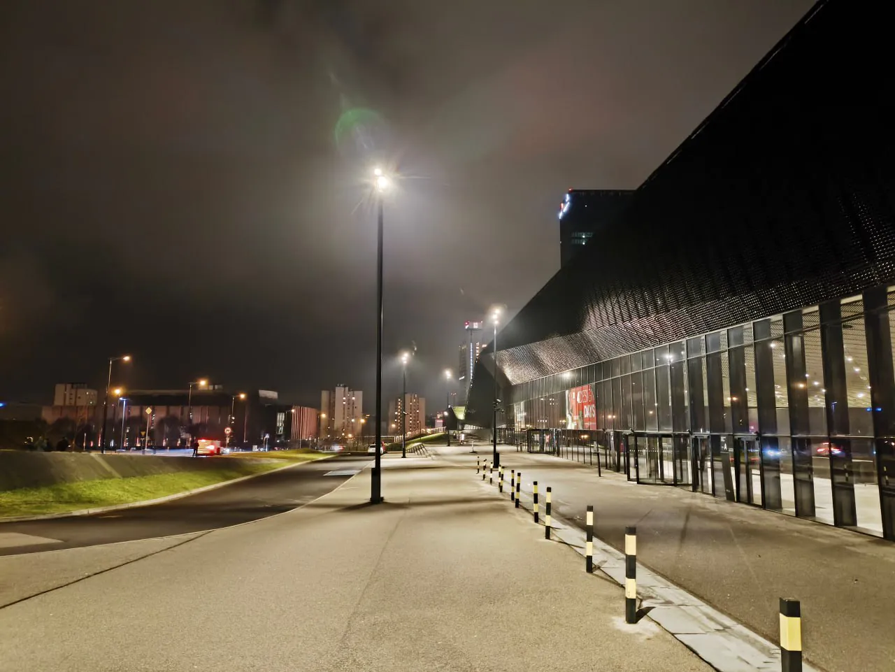 POCO X6 Pro night photos