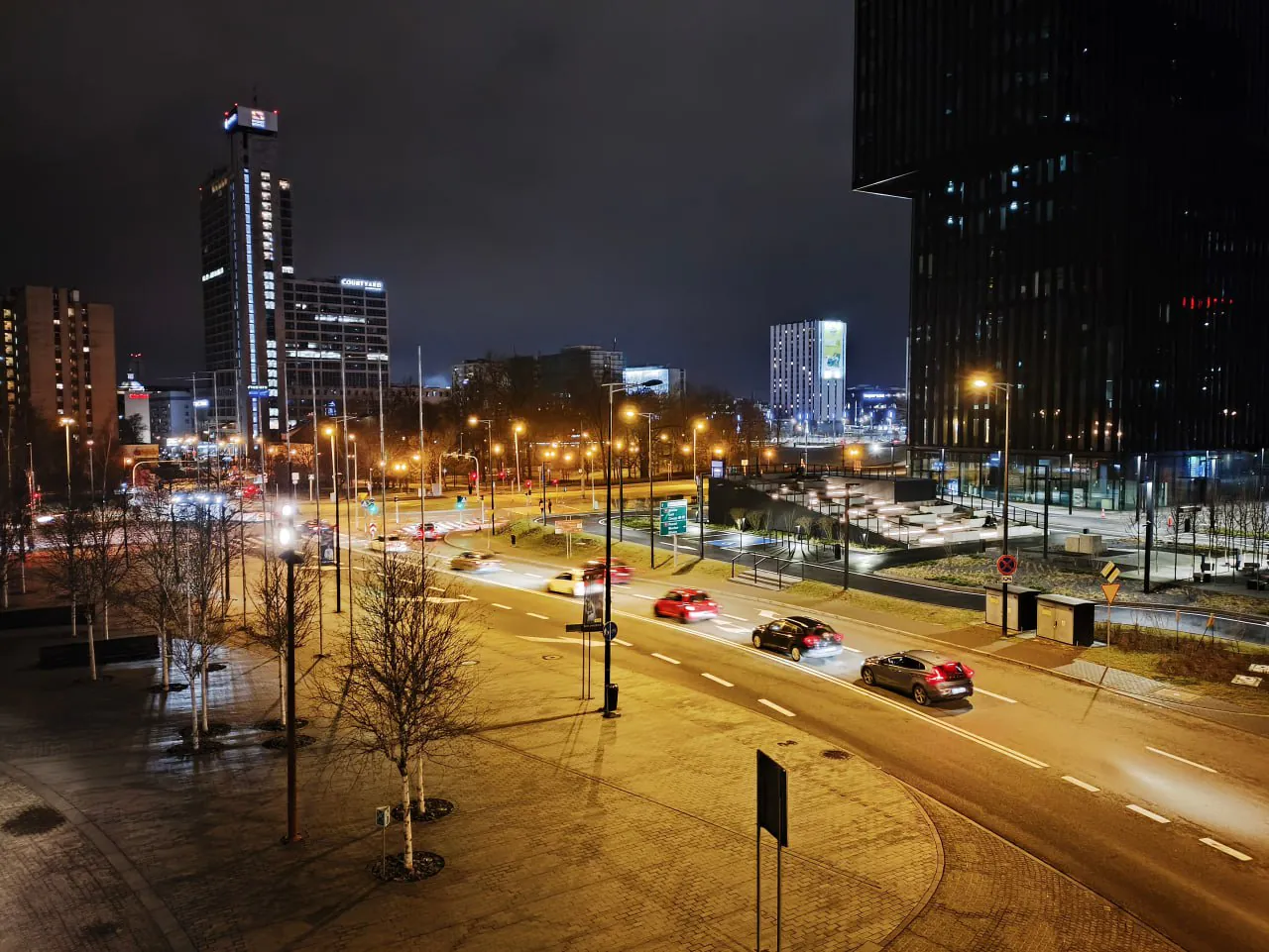 POCO X6 Pro night photos
