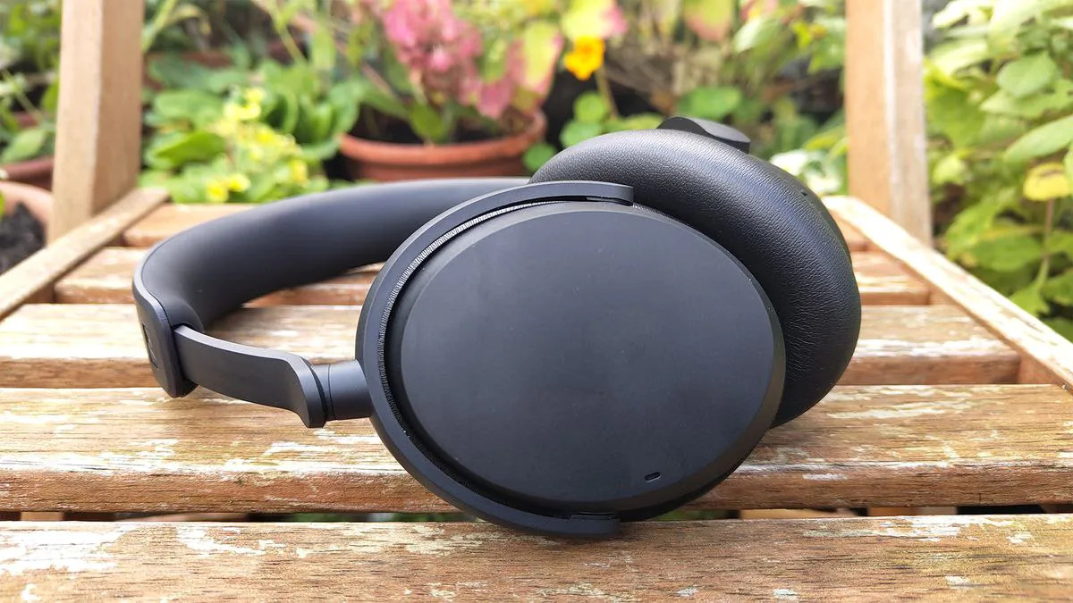 Sennheiser Accentum Wireless