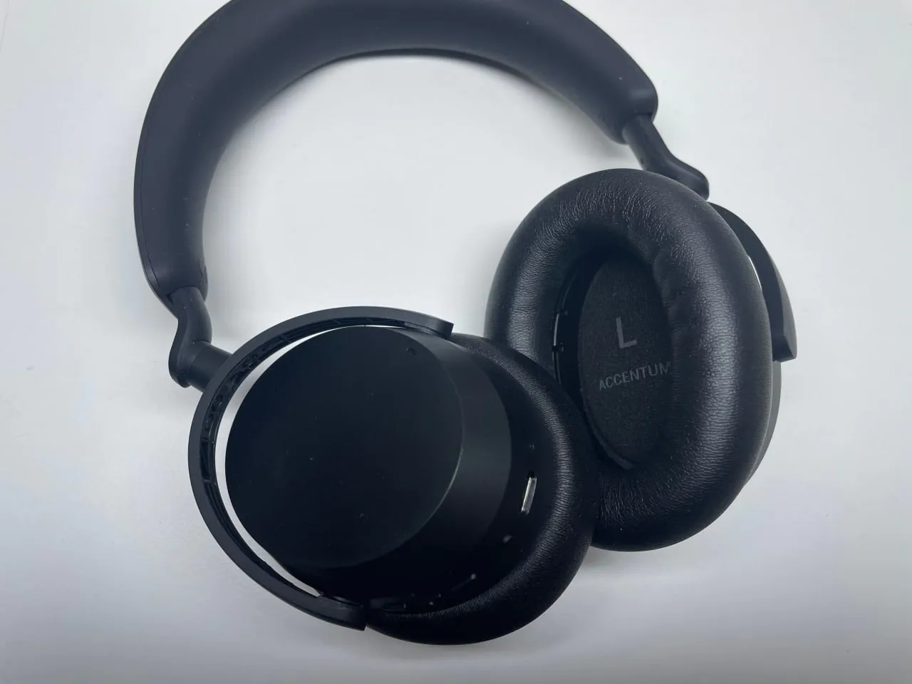 Sennheiser Accentum Wireless