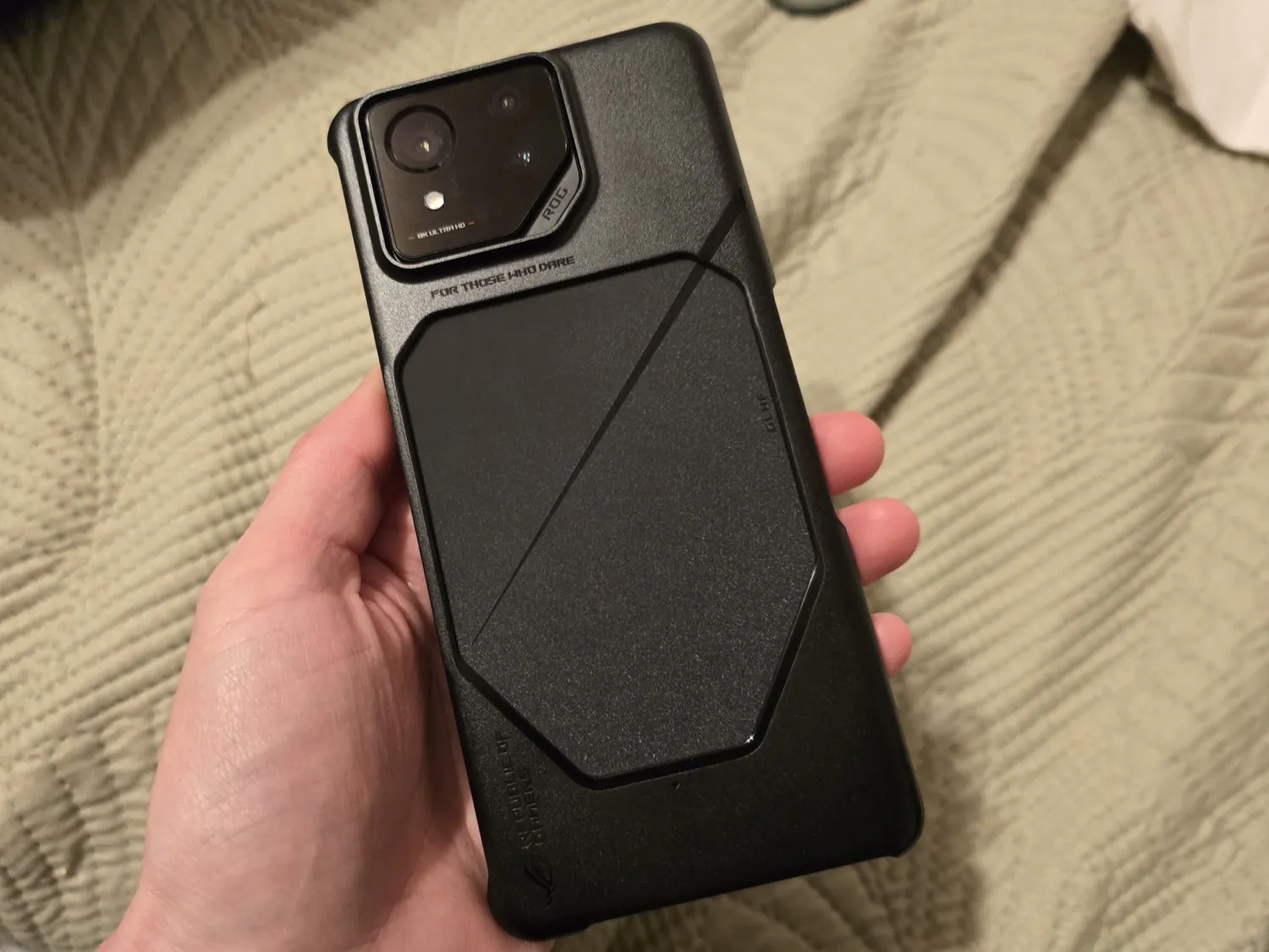 ASUS ROG Phone 8 Pro case