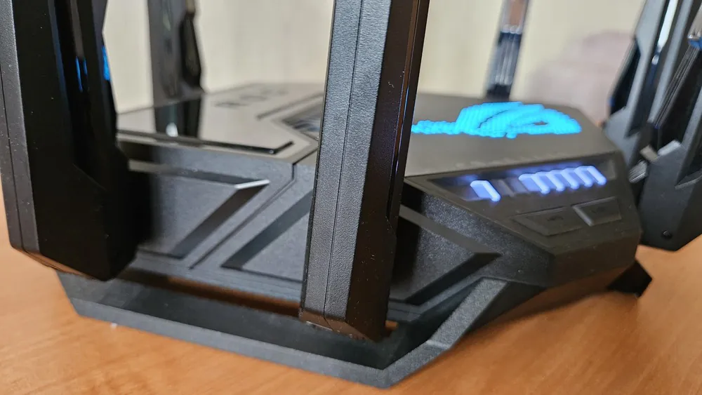 ASUS ROG 狂喜GT-BE98
