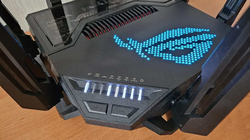 ASUS ROG 狂喜GT-BE98