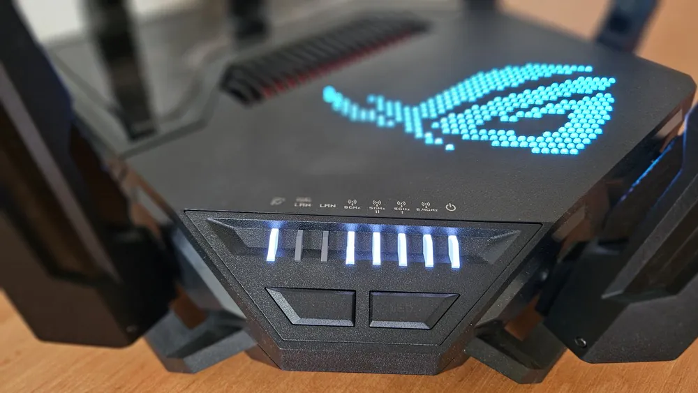 ASUS ROG 狂喜GT-BE98