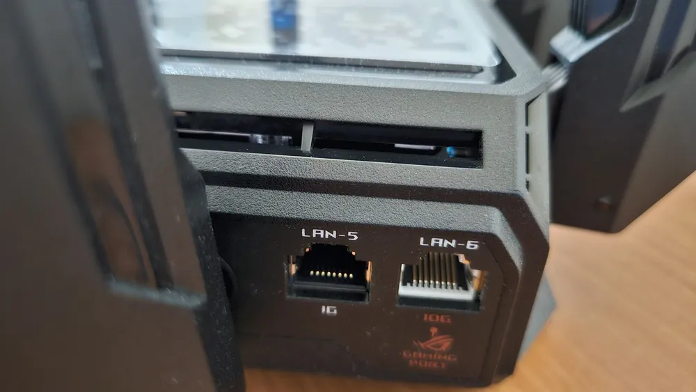 ASUS ROG 狂喜GT-BE98