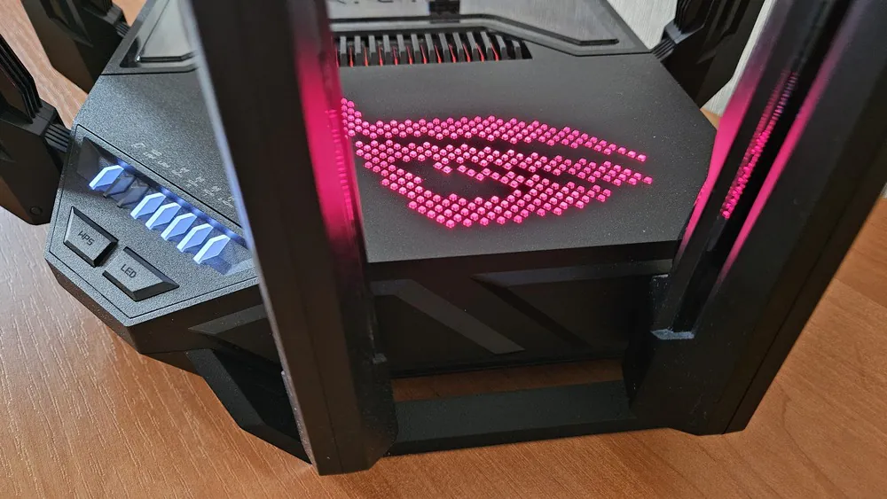 ASUS ROG 狂喜GT-BE98