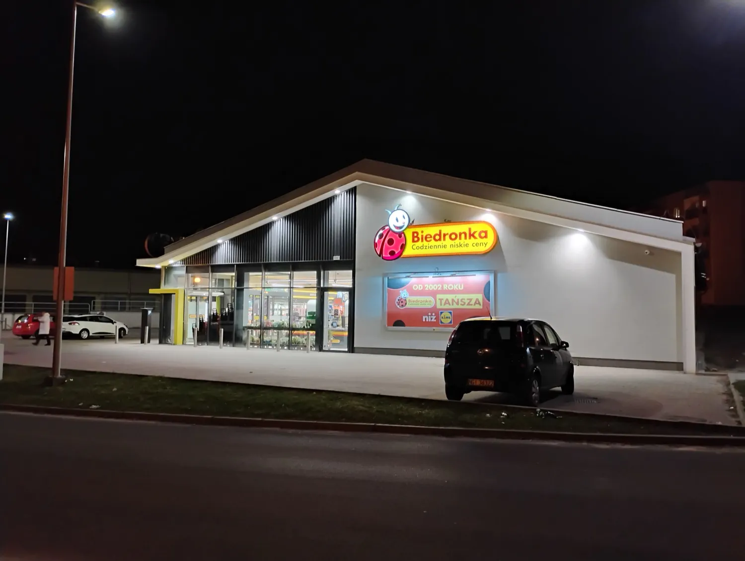 Moto G34 photo night