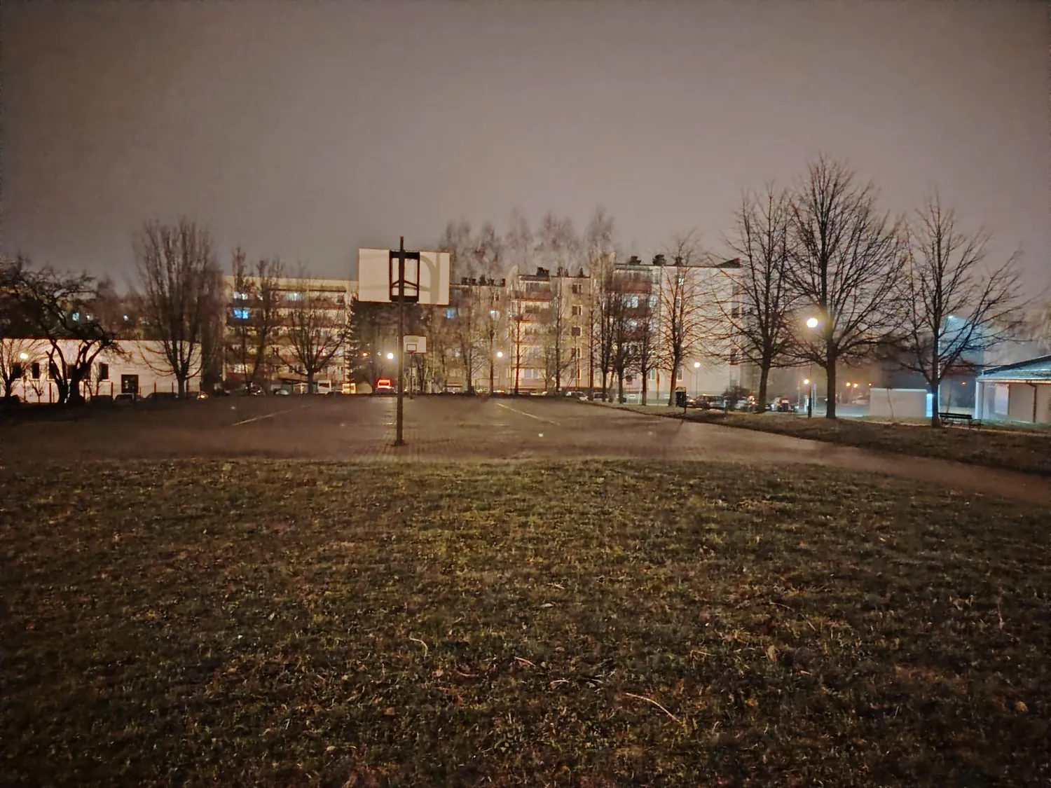 HONOR Magic6 Lite - night photo