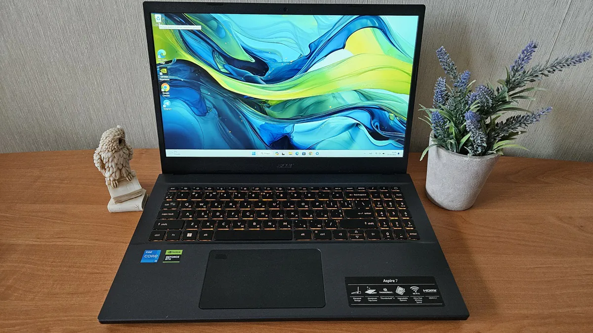 بررسی لپ تاپ Acer Aspire 7 A715-76G