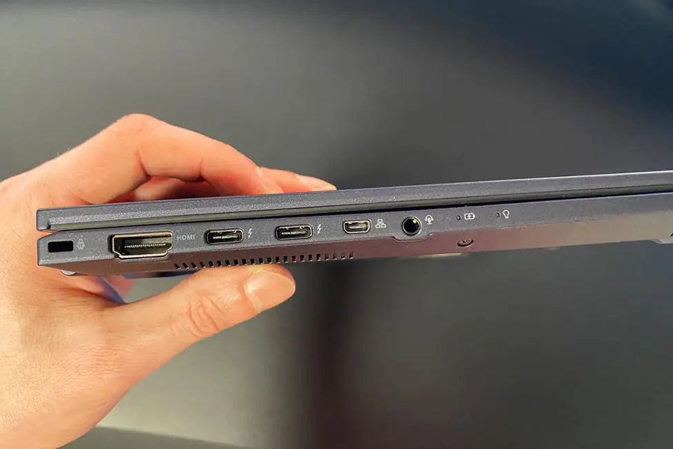 ASUS ExpertBook B9 OLED (B9403CVAR)