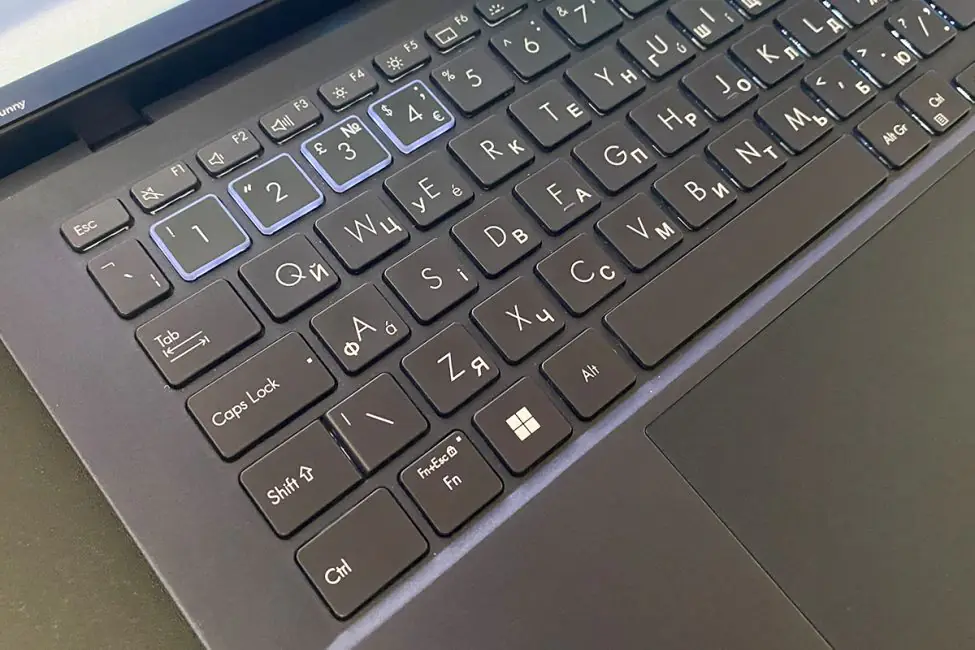 ASUS ExpertBook B9 OLED (B9403CVAR)